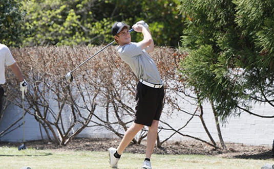Junior Matt DiSalvo Leads Record-Setting Day For Christopher Newport At The 2015 CAC Golf Championships